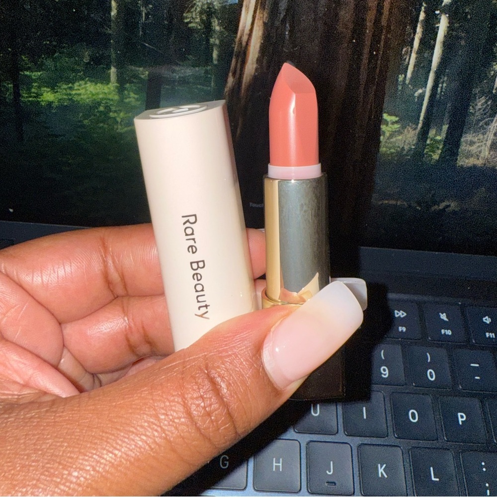 Rare Beauty Lipstick - Humble/By Selena Gomez